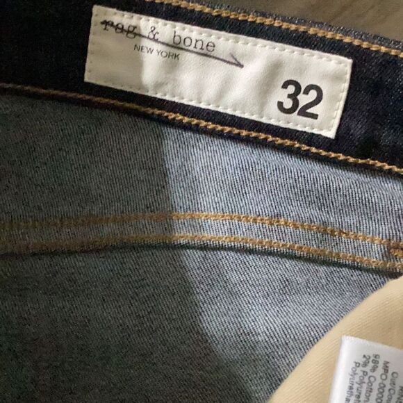 New. Rag & Bone high rise flare jeans. Size 32. Retails $255 - Picture 10 of 12